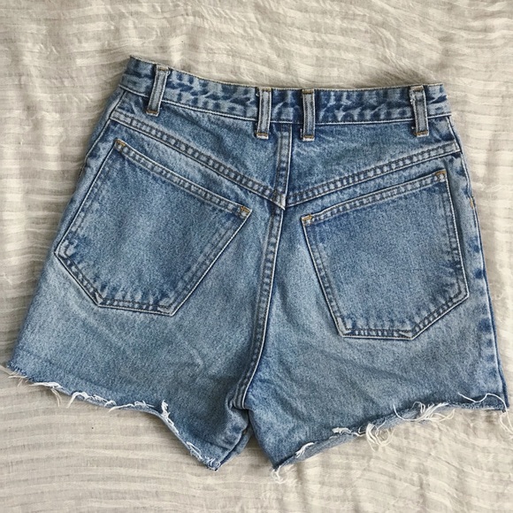 Vintage Gap Distressed Cutoffs B85 - Picture 6 of 6